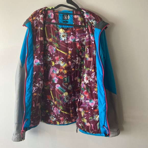 Volcom Jacket - Picture 4 of 8